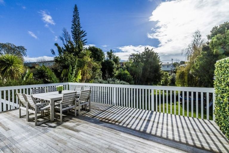 Photo of property in 25 Regent Street, Devonport, Auckland, 0624
