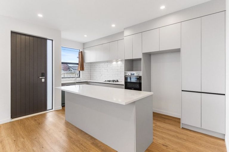 Photo of property in 5 Puwha Street, Massey, Auckland, 0614