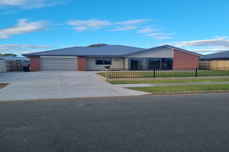 Photo of property in 3 Jeffares Place, Taradale, Napier, 4112