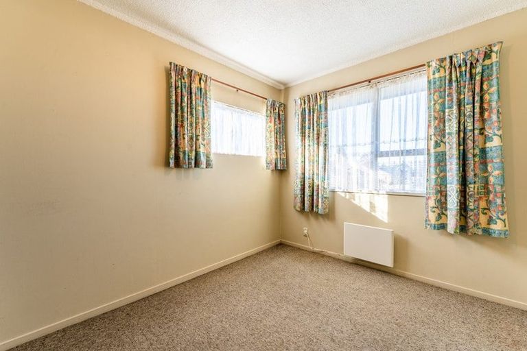 Photo of property in 1/1 Chaucer Street, Highfield, Timaru, 7910