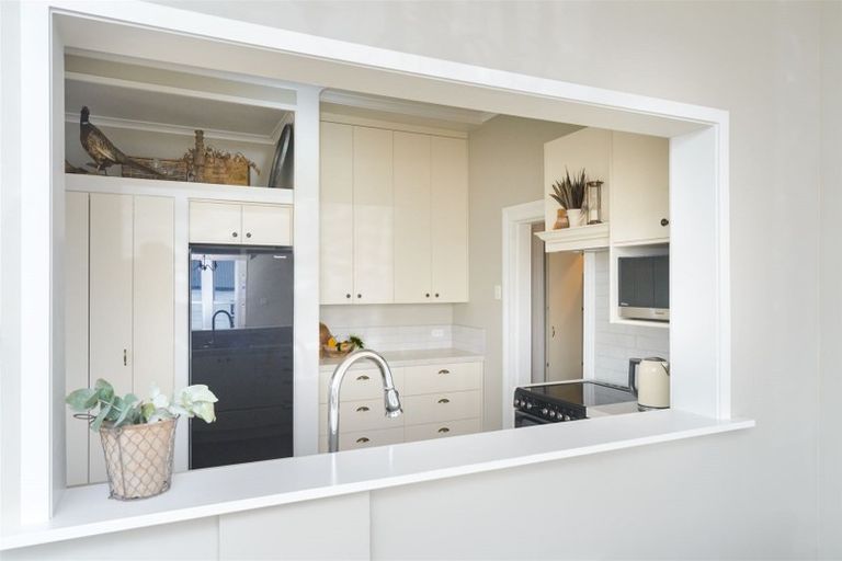 Photo of property in 104 Sherwill Street West, Feilding, 4702