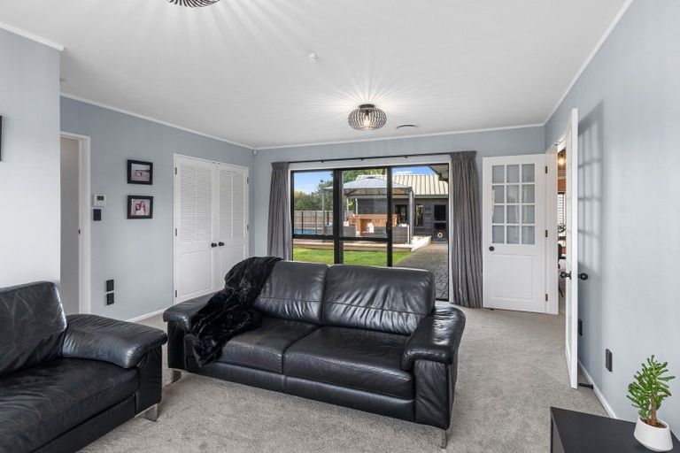 Photo of property in 16 Homewood Avenue, Levin, 5510