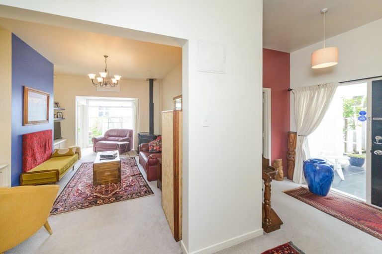 Photo of property in 24 Ranfurly Street, Hokowhitu, Palmerston North, 4410