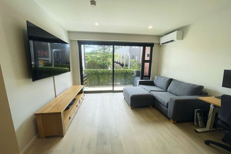 Photo of property in 102/25 Potter Avenue, Northcote, Auckland, 0627