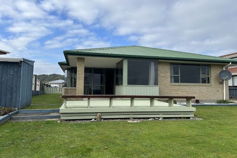 Photo of property in 20 Parfitt Place, Greymouth, 7805