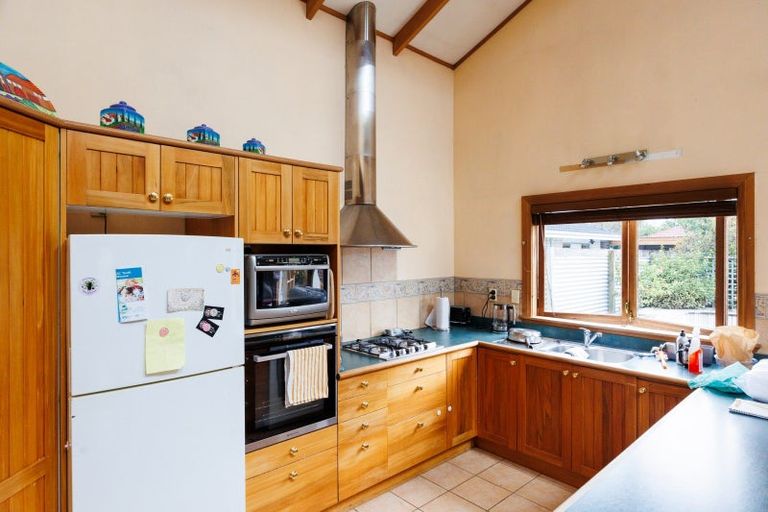 Photo of property in 174 Ruahine Street, Roslyn, Palmerston North, 4414