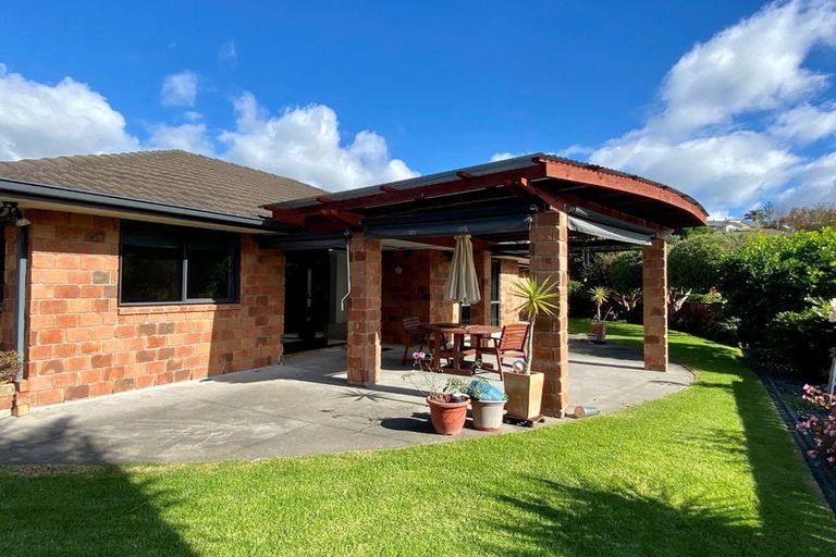 Photo of property in 2 Wouldbank Way, Welcome Bay, Tauranga, 3112