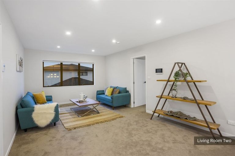 Photo of property in 87 Fairview Avenue, Fairview Heights, Auckland, 0632