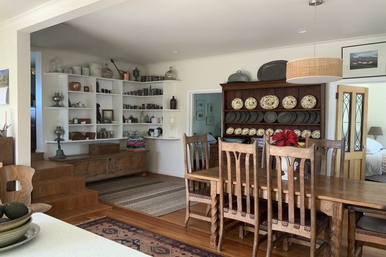 Photo of property in 247 Clifton Road, Te Awanga, 4102