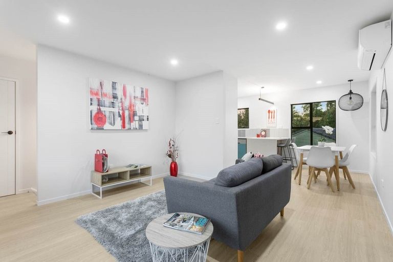 Photo of property in 1/34 Fordham Street, Beach Haven, Auckland, 0626