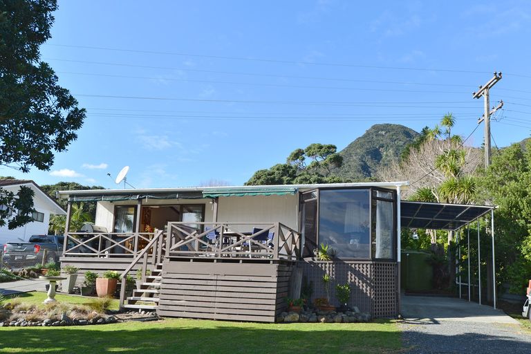 Photo of property in 65 Urquharts Bay Road, Whangarei Heads, Whangarei, 0174