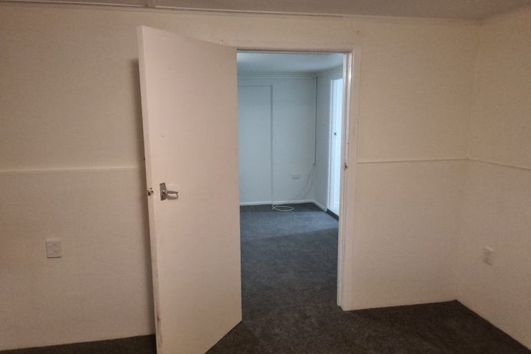 Photo of property in 102 Saddleback Rise, Murrays Bay, Auckland, 0630