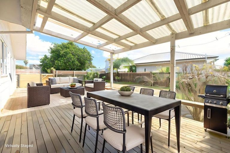 Photo of property in 1/24 Casuarina Road, Half Moon Bay, Auckland, 2012
