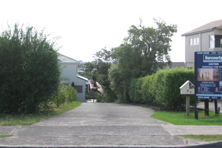 Photo of property in 6a Ridge Road, Waiake, Auckland, 0630