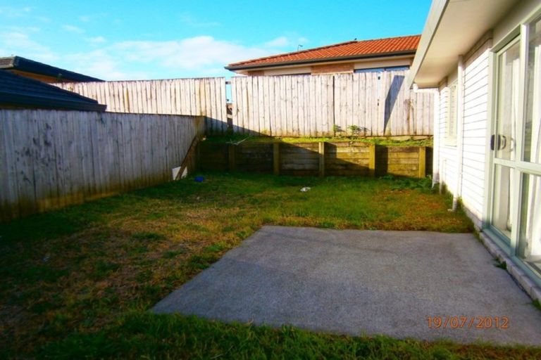 Photo of property in 43a Robert Skelton Place, Clendon Park, Auckland, 2103