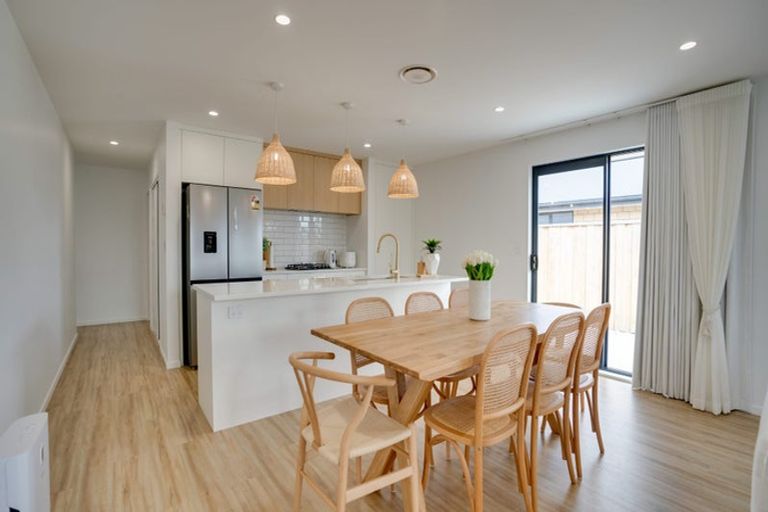 Photo of property in 16 Northampton Drive, Prebbleton, 7676