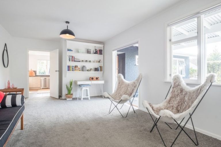 Photo of property in 30 Lysnar Street, Okitu, Gisborne, 4010