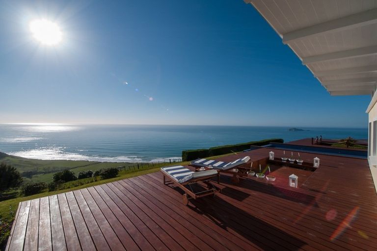 Photo of property in 65 Timoti Road, Waimarama, Havelock North, 4294