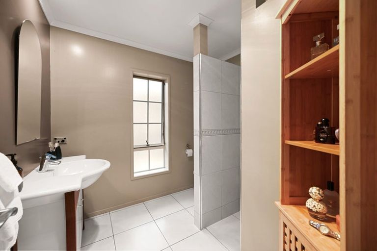 Photo of property in 9 Roderick Place, Rototuna, Hamilton, 3210