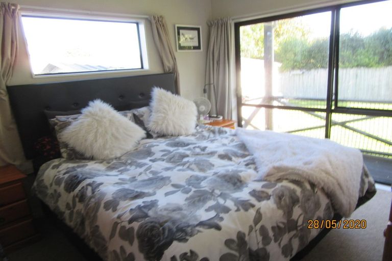 Photo of property in 31 Delaware Grove, Totara Park, Upper Hutt, 5018