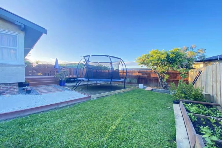 Photo of property in 8 Raewyn Place, Pakuranga, Auckland, 2010