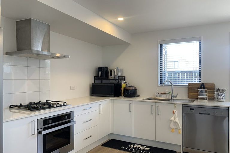 Photo of property in 33 Gecko Road, Hobsonville, Auckland, 0616