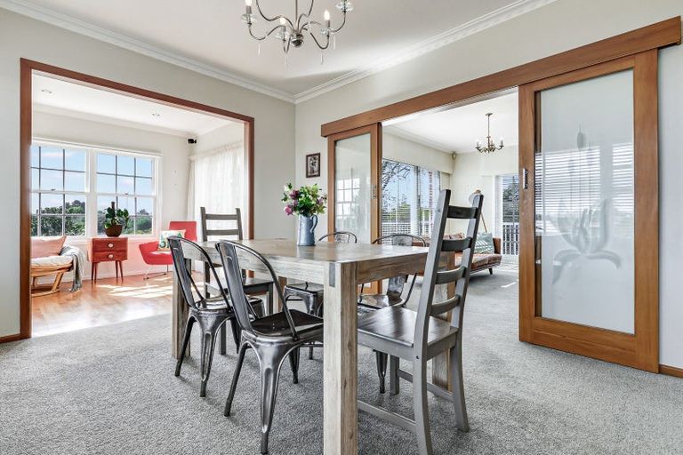 Photo of property in 39 Hillcrest Road, Hillcrest, Hamilton, 3216