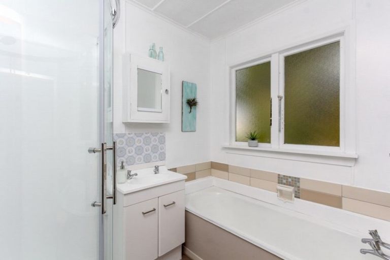 Photo of property in 57 South Road, Blagdon, New Plymouth, 4310