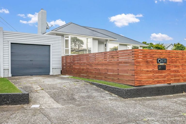 Photo of property in 26 Trafalgar Street, Westown, New Plymouth, 4310