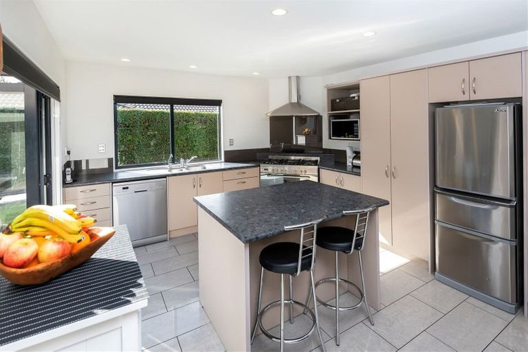 Photo of property in 7 Lilybank Crescent, East Tamaki, Auckland, 2013