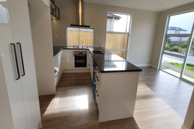 Photo of property in 10 Hukihuki Drive, Takanini, 2110