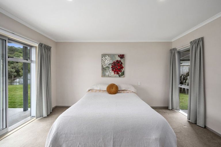 Photo of property in 41 Pukeko Way, Kinloch, Taupo, 3377