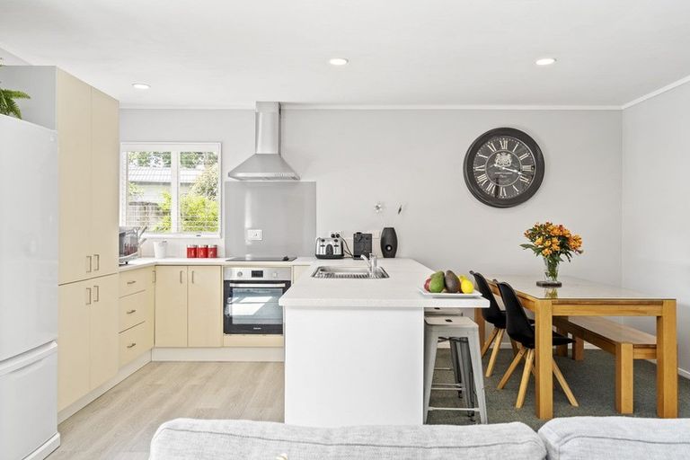 Photo of property in 57 Browning Street, Leamington, Cambridge, 3432