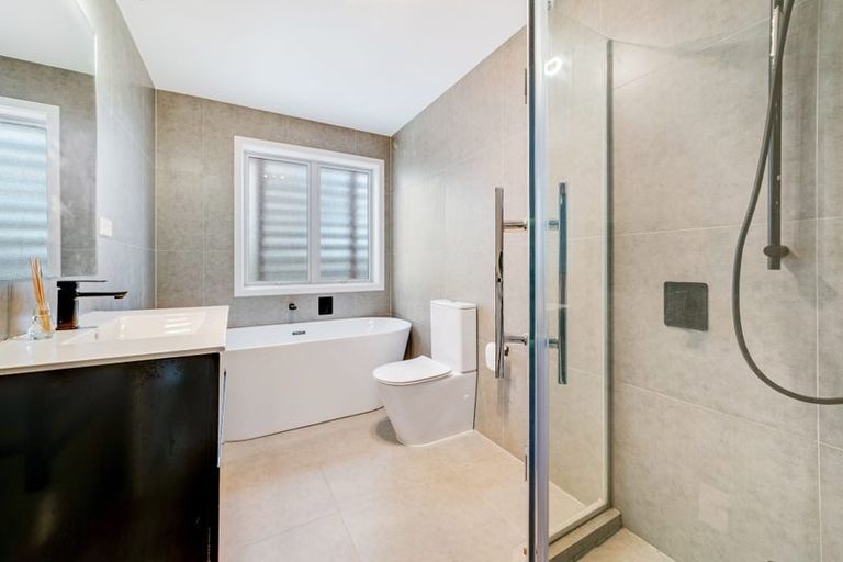 Photo of property in 10 Kauri Heart Avenue, Takanini, 2112