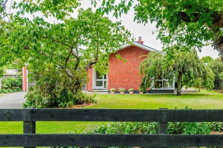 Photo of property in 12 Lee Street, Southbridge, 7602