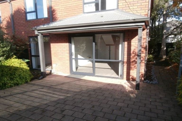 Photo of property in 2/238 Edgeware Road, Edgeware, Christchurch, 8013