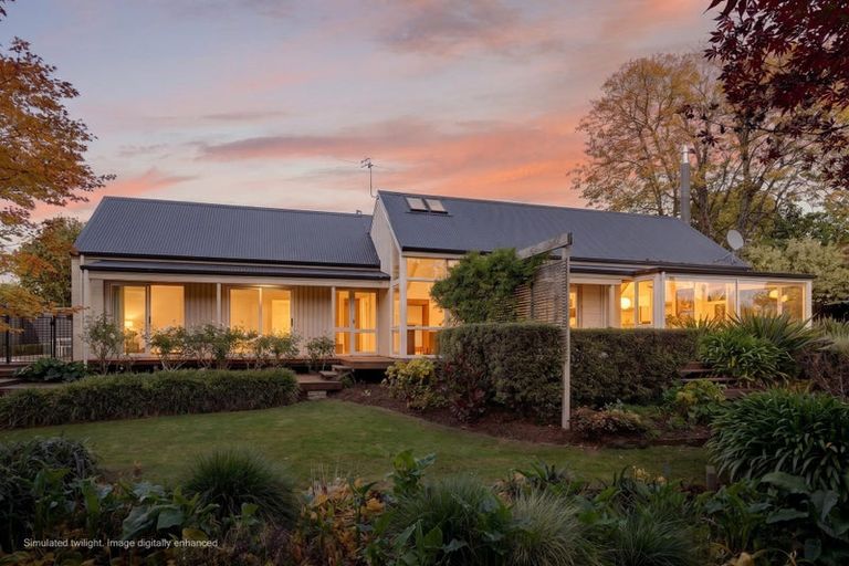 Photo of property in 166 Ilam Road, Ilam, Christchurch, 8041