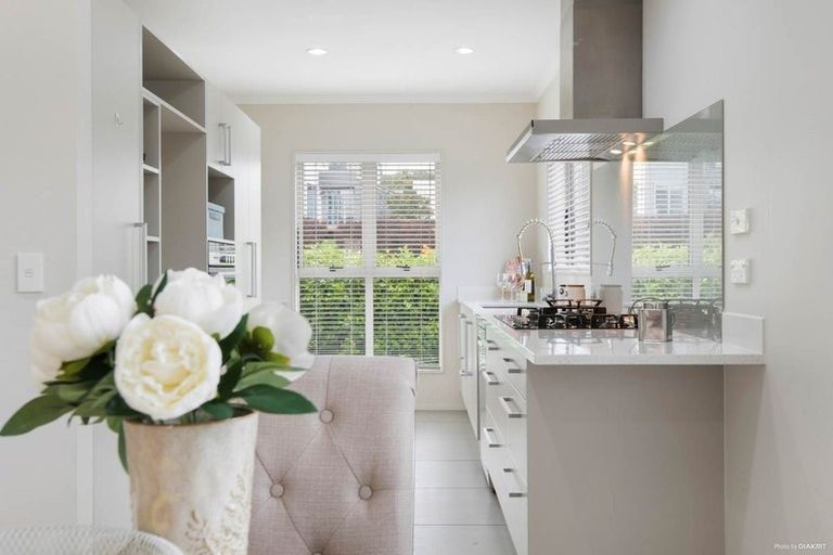 Photo of property in 21 Anselmi Ridge Road, Pukekohe, 2120