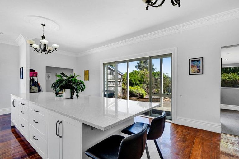 Photo of property in 76a Glover Road, Hawera, 4610