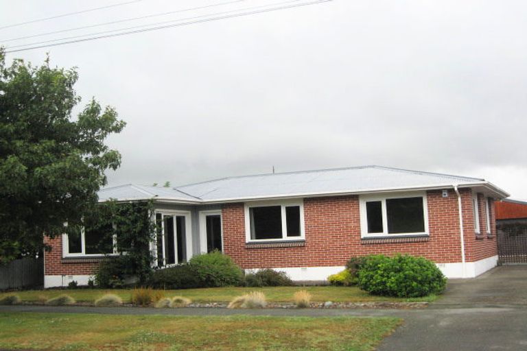 Photo of property in 66 Coopers Road, Dallington, Christchurch, 8061