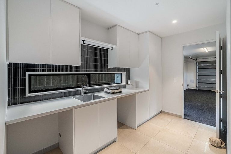 Photo of property in 19 Frank Ernest Crescent, Prebbleton, 7676