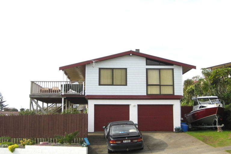 Photo of property in 9 Darwin Crescent, Spotswood, New Plymouth, 4310