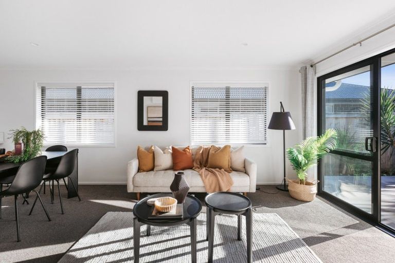 Photo of property in 27 Silver Fern Lane, Papamoa, 3118