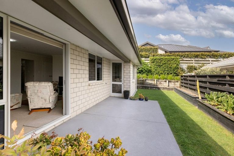 Photo of property in 5 Vista Close, Omokoroa, 3114