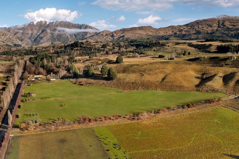 Photo of property in 99 Speargrass Flat Road, Speargrass Flat, Queenstown, 9371