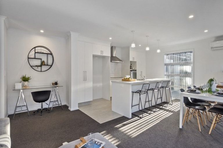 Photo of property in 58 Edgeview Crescent, Fitzroy, Hamilton, 3206