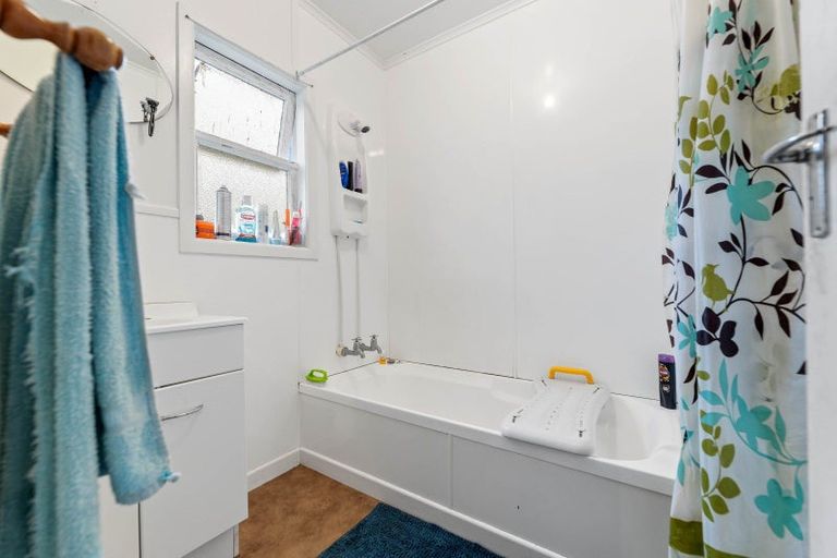 Photo of property in 42 Baberton Street, Tokoroa, 3420