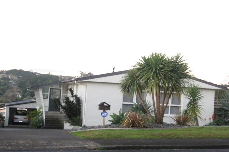 Photo of property in 14 Lynmore Drive, Hillpark, Auckland, 2102