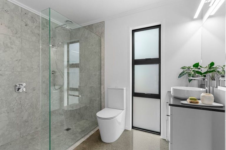 Photo of property in 8 Grey Heron Close, Mangawhai Heads, 0573