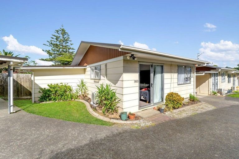 Photo of property in 40 Station Road, Pukekohe, 2120